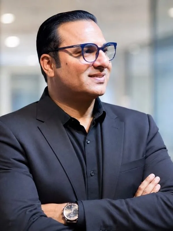 Shehzad (Ameer) Akbar, Chief Operating Officer